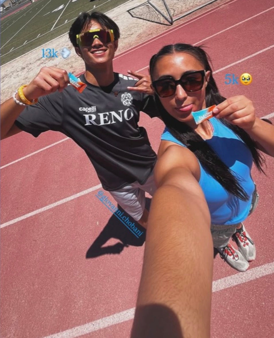 Athletes selfie with Electro Gum
